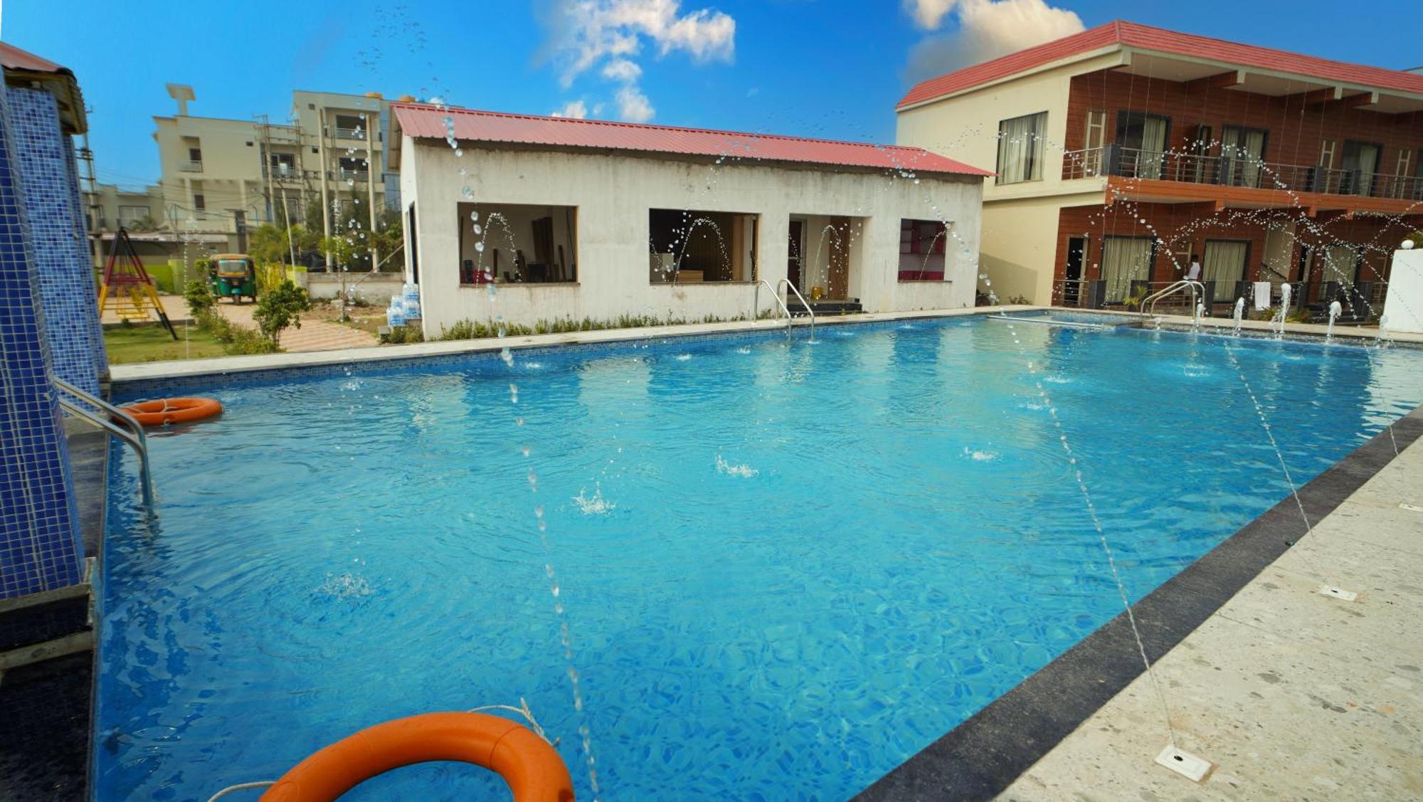 Sea Queen Beach Resort On Beach !! Couple Friendly Family Resort !! มันดราโมนี ภายนอก รูปภาพ