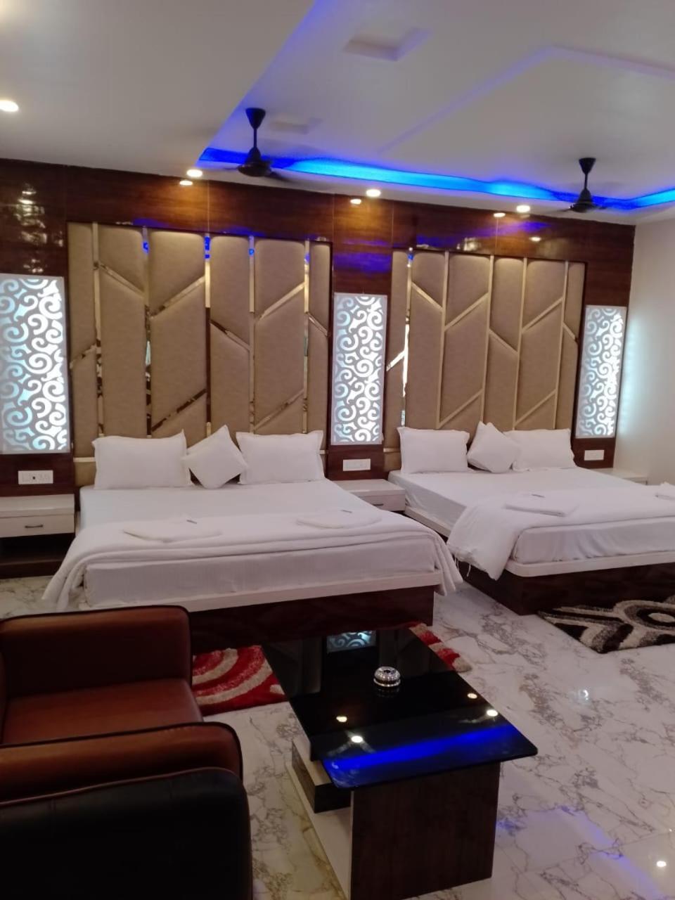 Sea Queen Beach Resort On Beach !! Couple Friendly Family Resort !! มันดราโมนี ภายนอก รูปภาพ